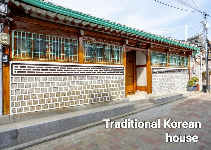 Authentic Leedo Hanok