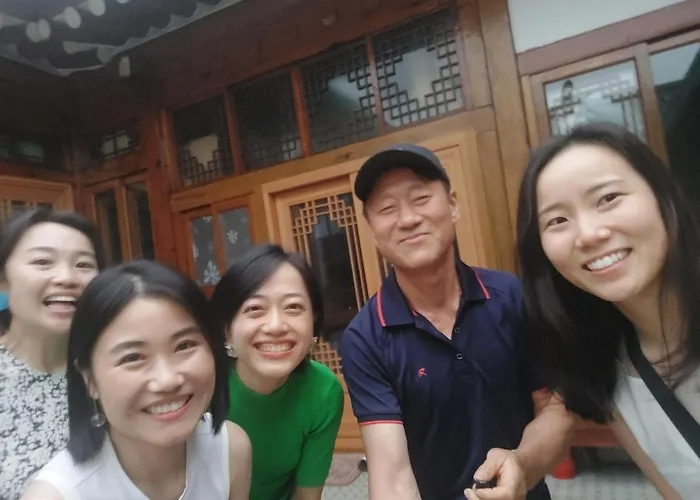 Authentic Leedo Hanok * 서울특별시