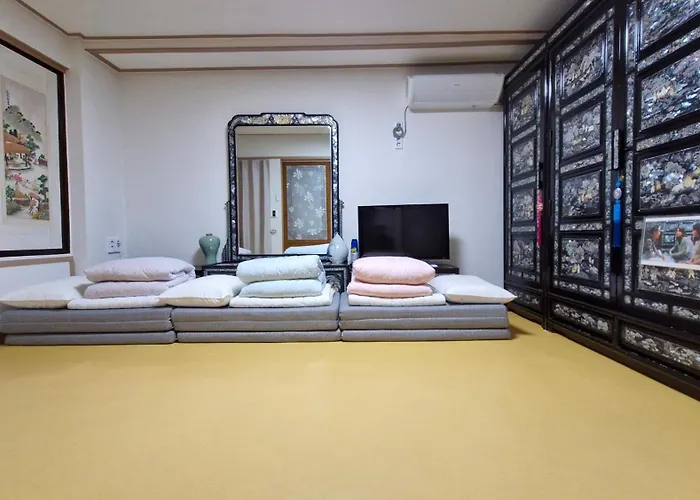 Authentic Leedo Hanok *